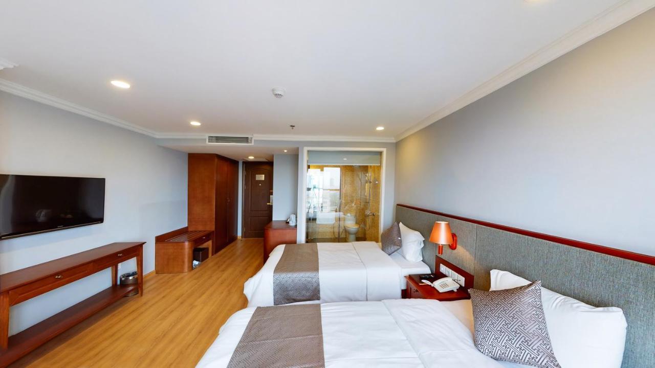 Cau Giay Hotel - By Bay Luxury Hanói Exterior foto